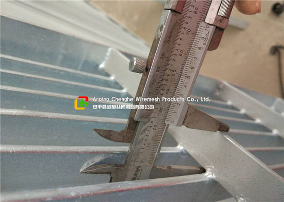 Galvanized Flat Steel Bar Grating Anti - Corrosive Heat Dissipation