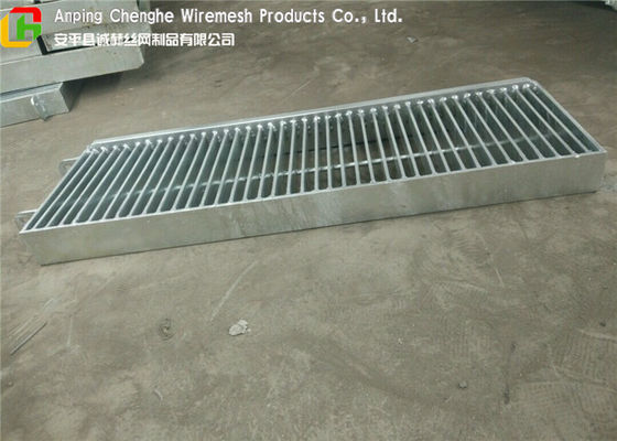 City Road Galvanised Walkway Panels , Rigid Stainless Steel Walkway Gratings